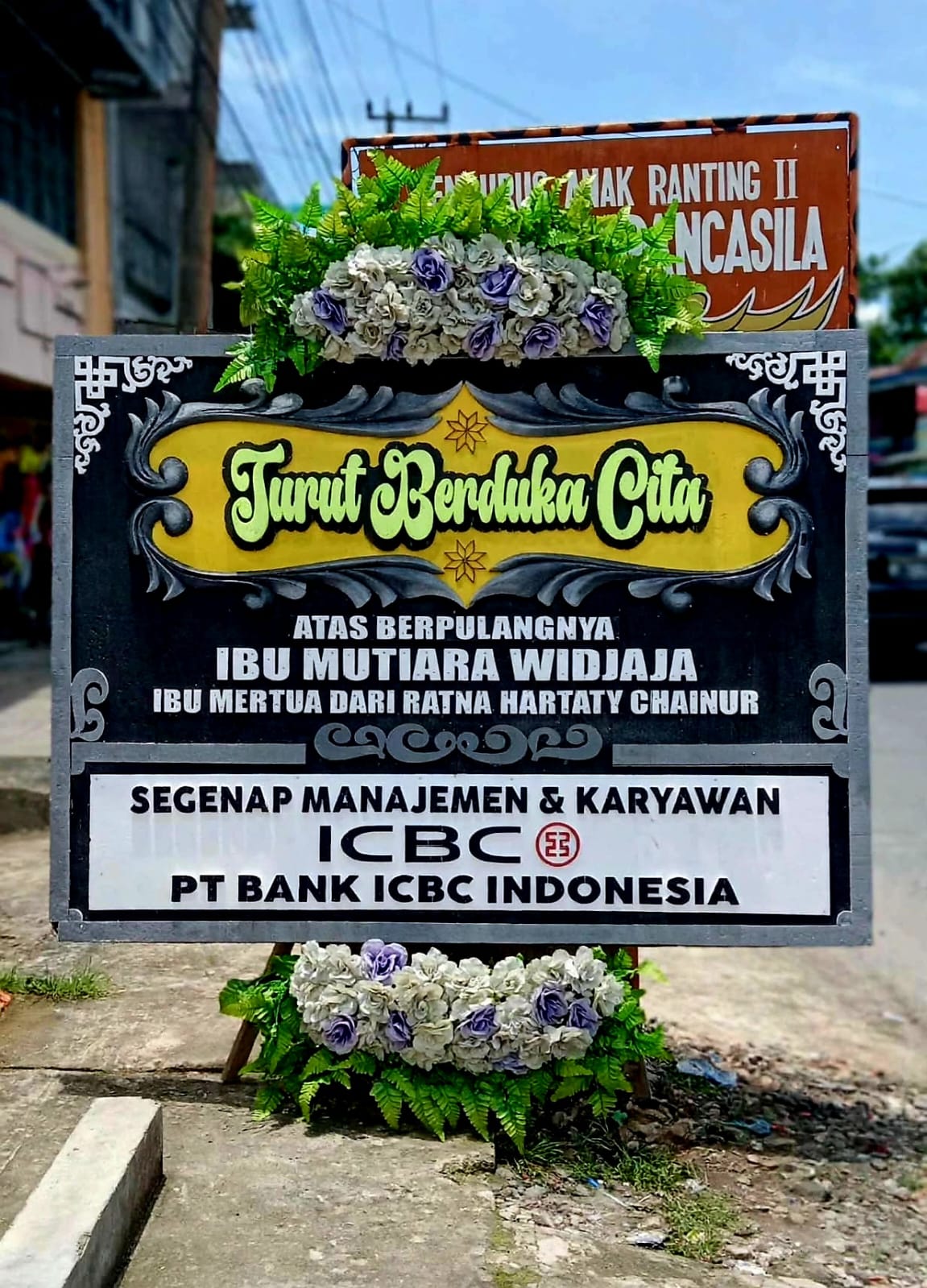 Papan Bunga Model Jakarta Series 7 Prestige Edition