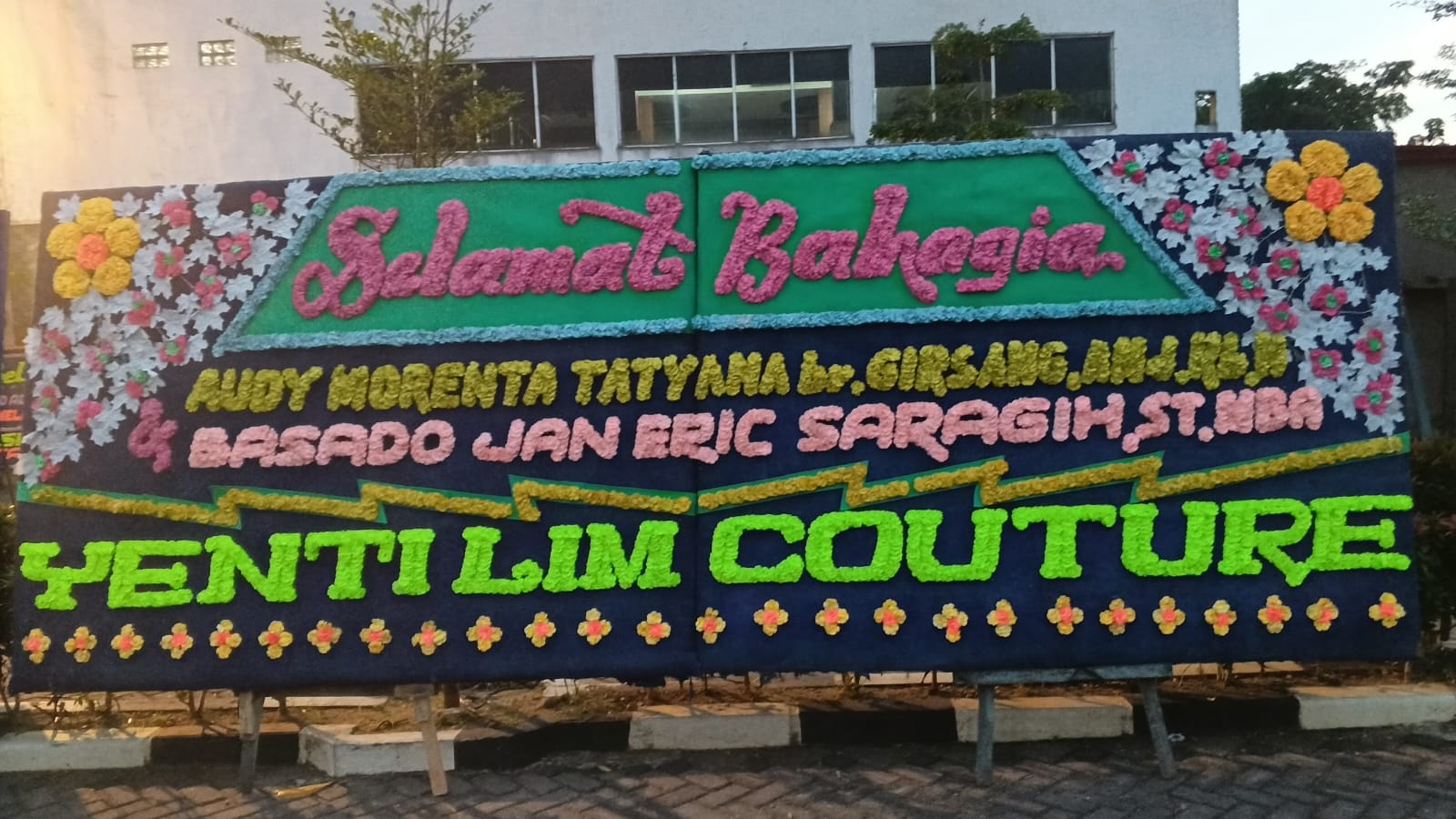 Papan Bunga Selamat Bahagia Elegant Soft
